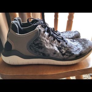 Nike Free RN ‘18 Wild Velvet Size 8